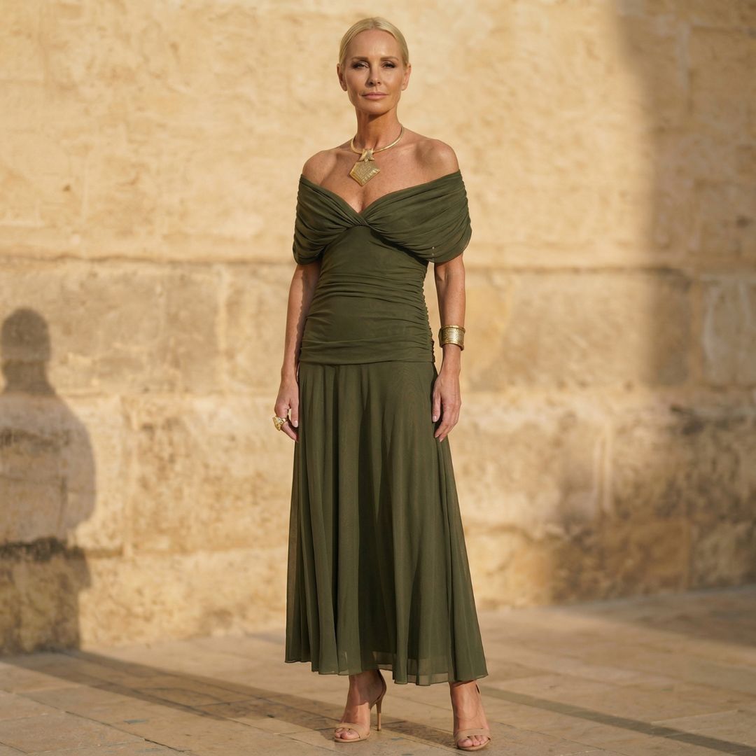 Jade | Elegant Pleated Green Maxi Dress